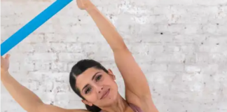 8-Minute Higher Physique Resistance Band Exercise For All Ranges