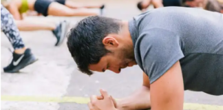 HIIT Exercise With Weights | 8-Minute Power and Cardio Routine