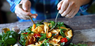 Fulfill Your Starvation: 60 Pasta Recipes Below 500 Energy