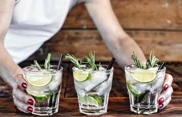 Weight Loss and Alcohol: 40 Low Carb Cocktails to Indulge In