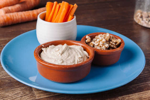 hummus carrots and walnuts